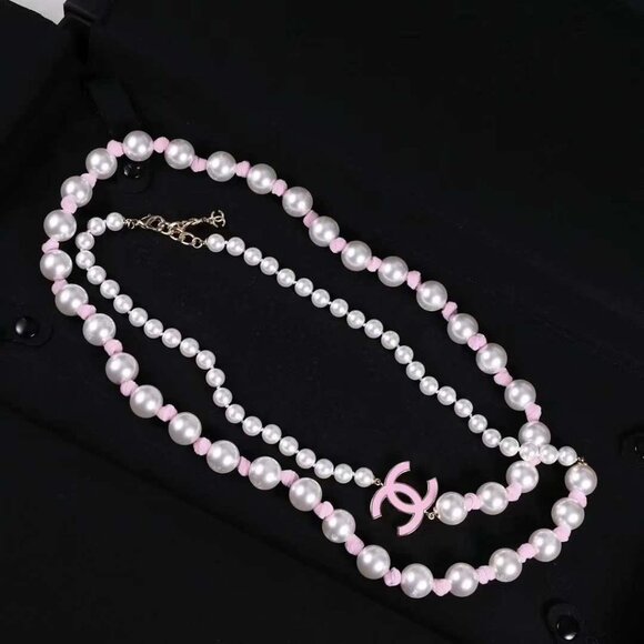 Authentic Chanel Pearl Chain Necklace - Picture 1 of 9